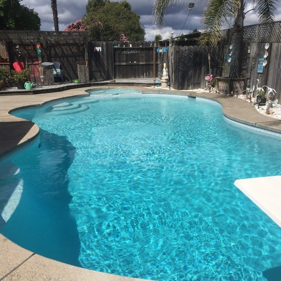 Meet your Posher, Mstng97lvr run by Sarah - Picture 9 of 10